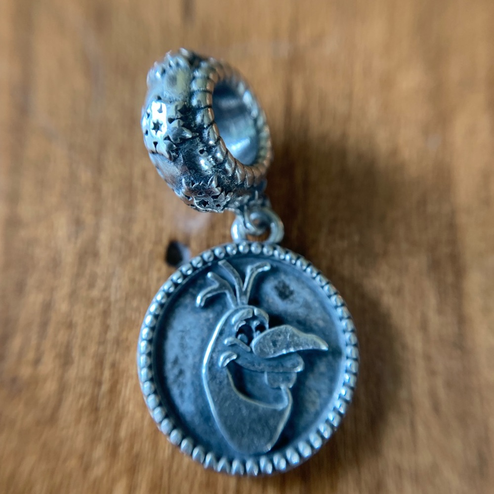pandora olaf charm